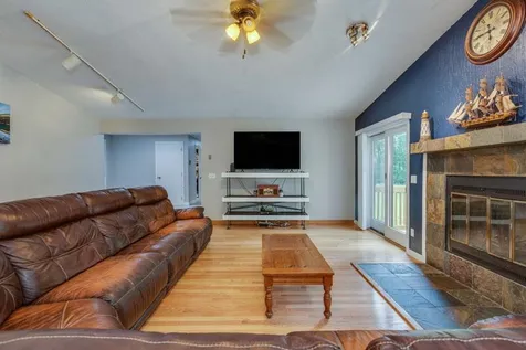 191 Lancaster Farm Road Salem NH 03079