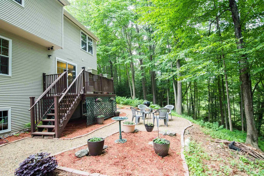 190 Deer Lane Colchester VT 05446