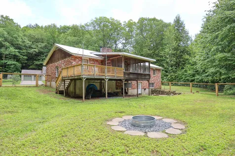 33 Scotts Drive Charlestown NH 03603