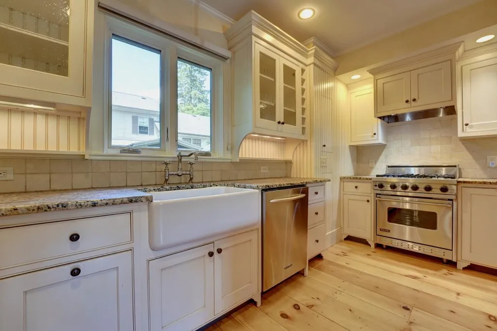 38 Pine Street Exeter NH 03833