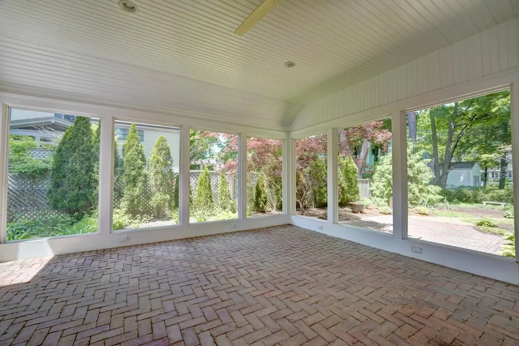 38 Pine Street Exeter NH 03833