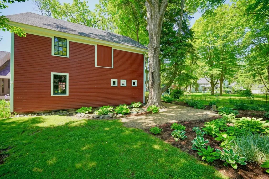 38 Pine Street Exeter NH 03833