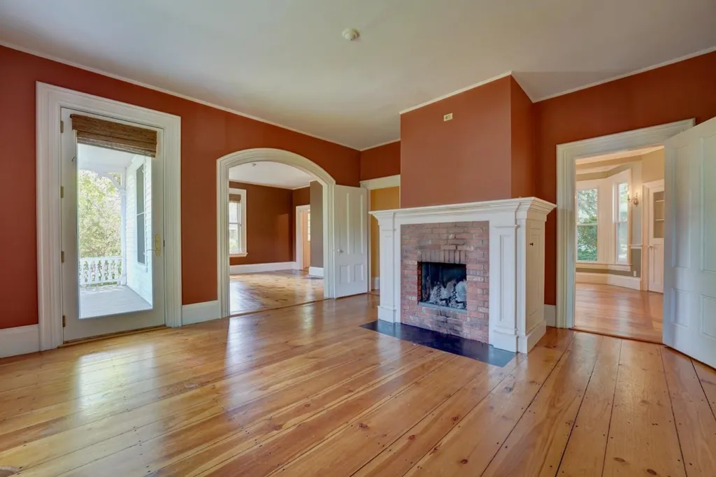 38 Pine Street Exeter NH 03833