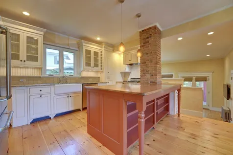 38 Pine Street Exeter NH 03833