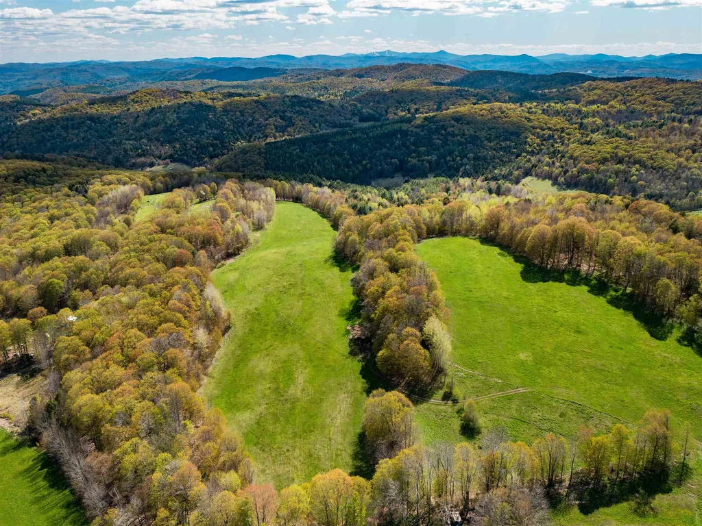 191 Monarch Hill Road Tunbridge VT 05077