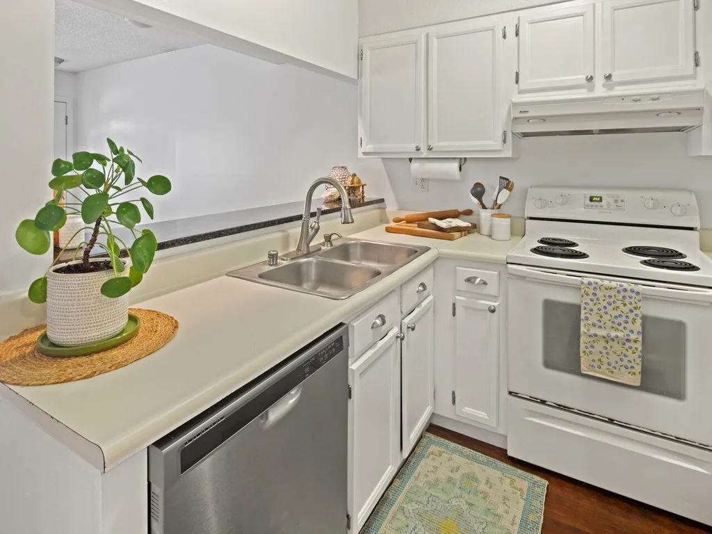 337 College Street Burlington VT 05401