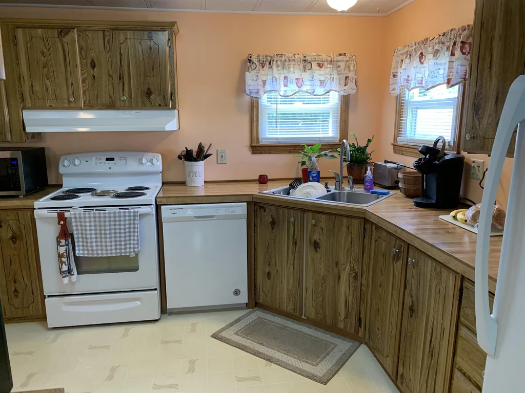 141 Daffodil Hill Lane Rochester NH 03868