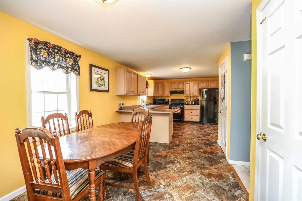 9 Harmony Lane Hooksett NH 03106