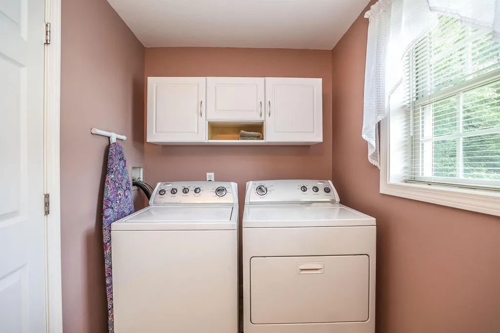 9 Harmony Lane Hooksett NH 03106