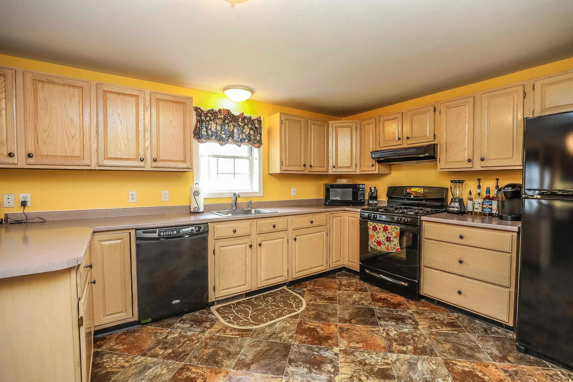 9 Harmony Lane Hooksett NH 03106