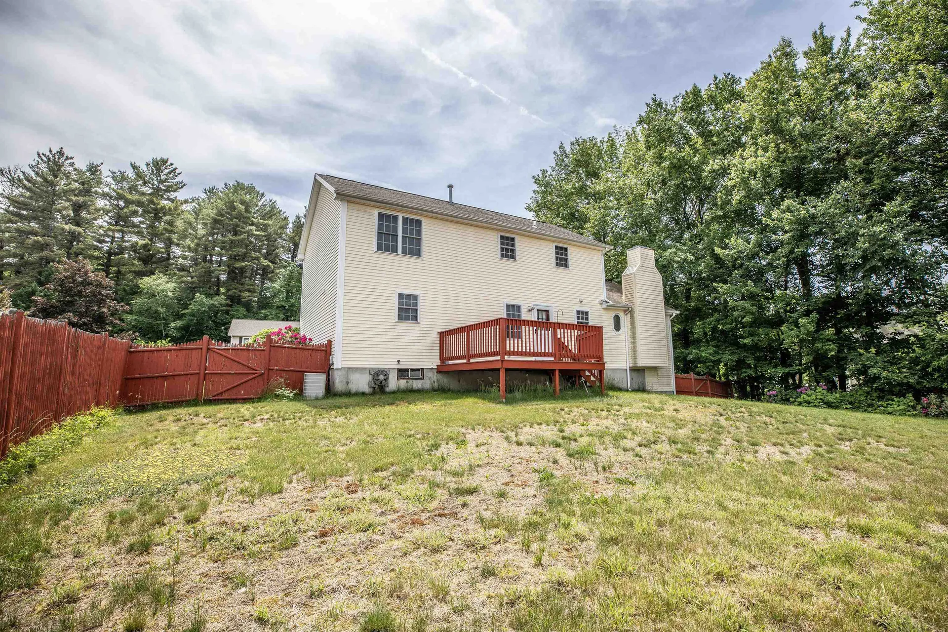 9 Harmony Lane Hooksett NH 03106