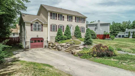 9 Harmony Lane Hooksett NH 03106