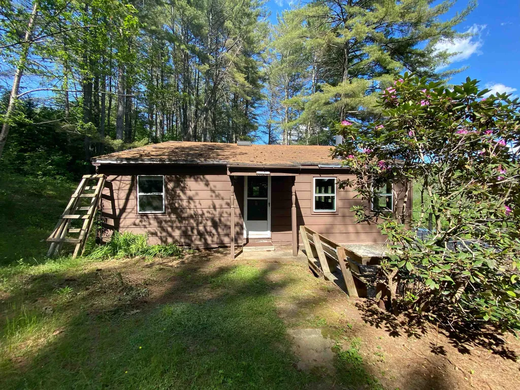 37 Hermit Woods Road Sanbornton NH 03269