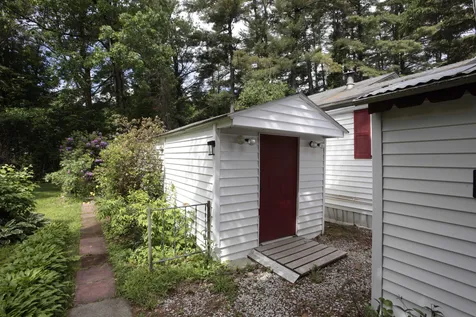 4 Dart Street Hooksett NH 03106