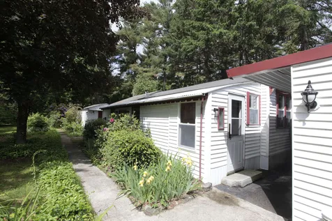 4 Dart Street Hooksett NH 03106