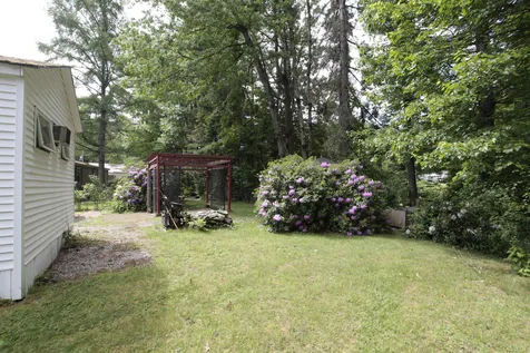 4 Dart Street Hooksett NH 03106
