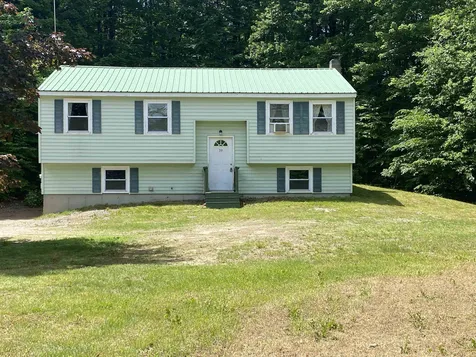 39 Woodbury Road Weare NH 03281