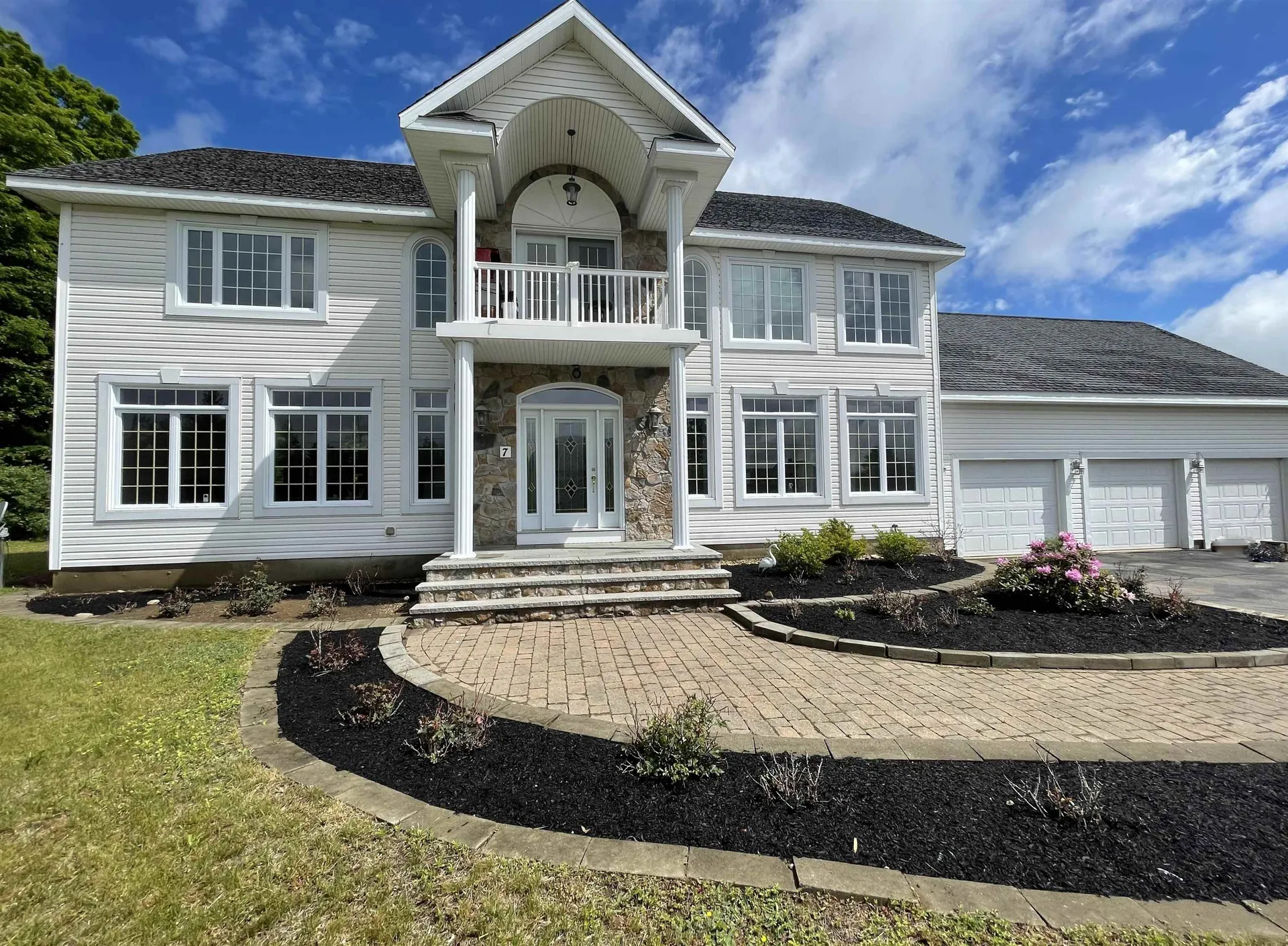 7 Summit Drive Belmont NH 03220