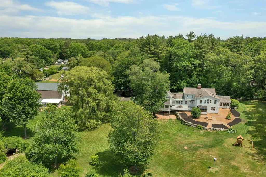 160 Mill Road North Hampton NH 03862