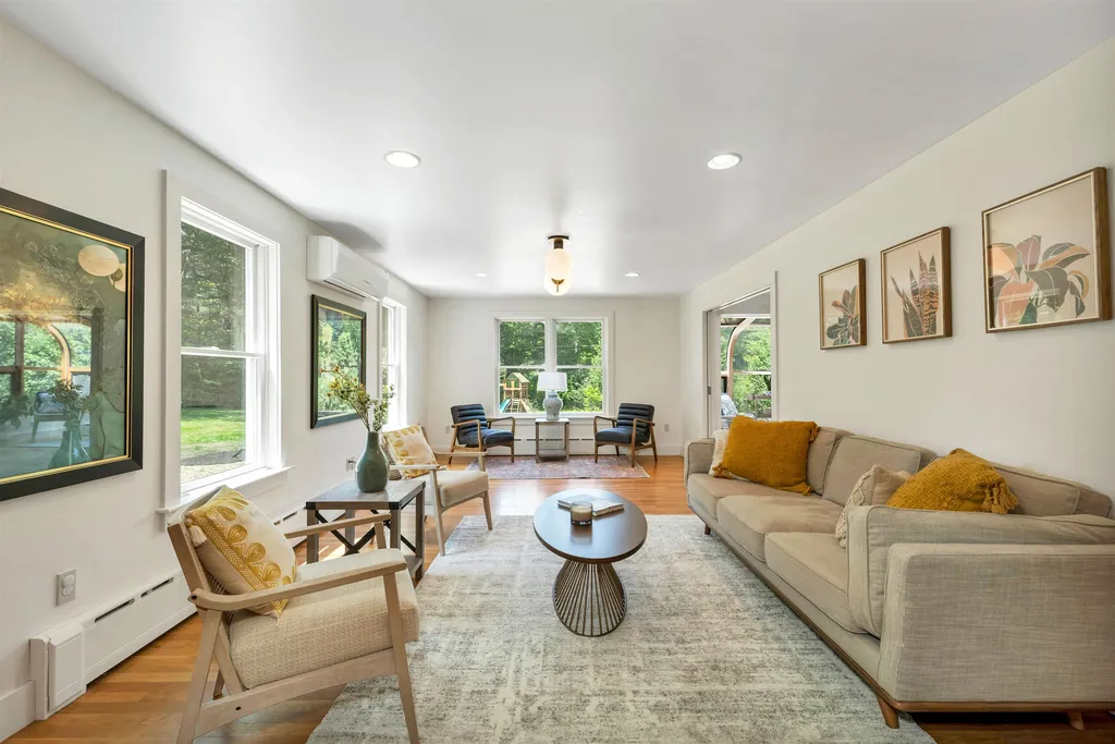 160 Mill Road North Hampton NH 03862