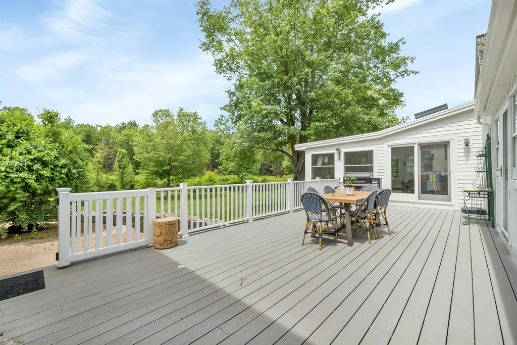 160 Mill Road North Hampton NH 03862