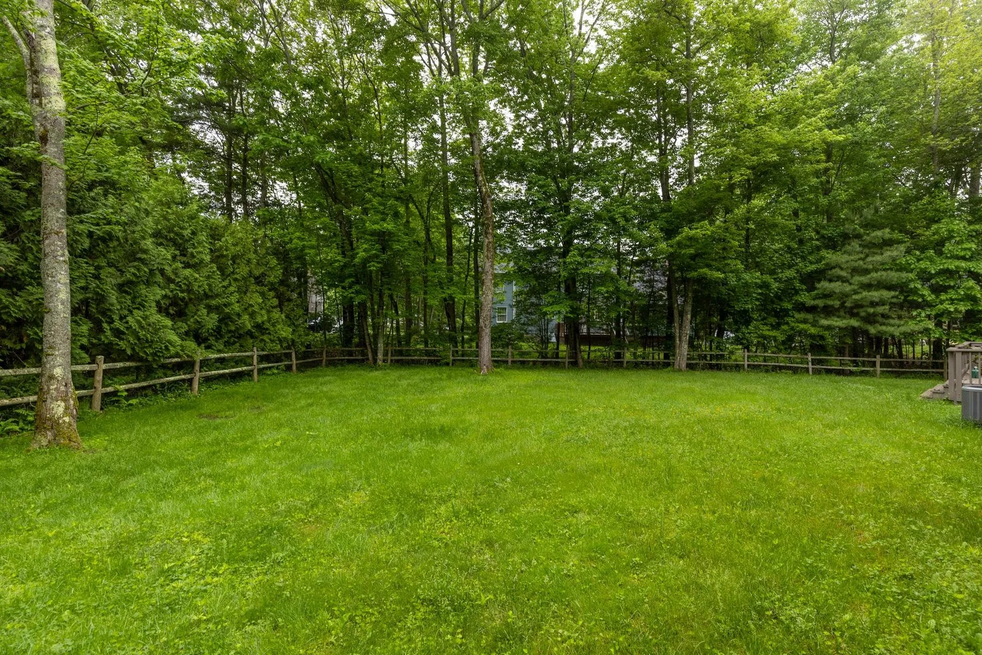 24 Stowecroft Drive Hampton NH 03842