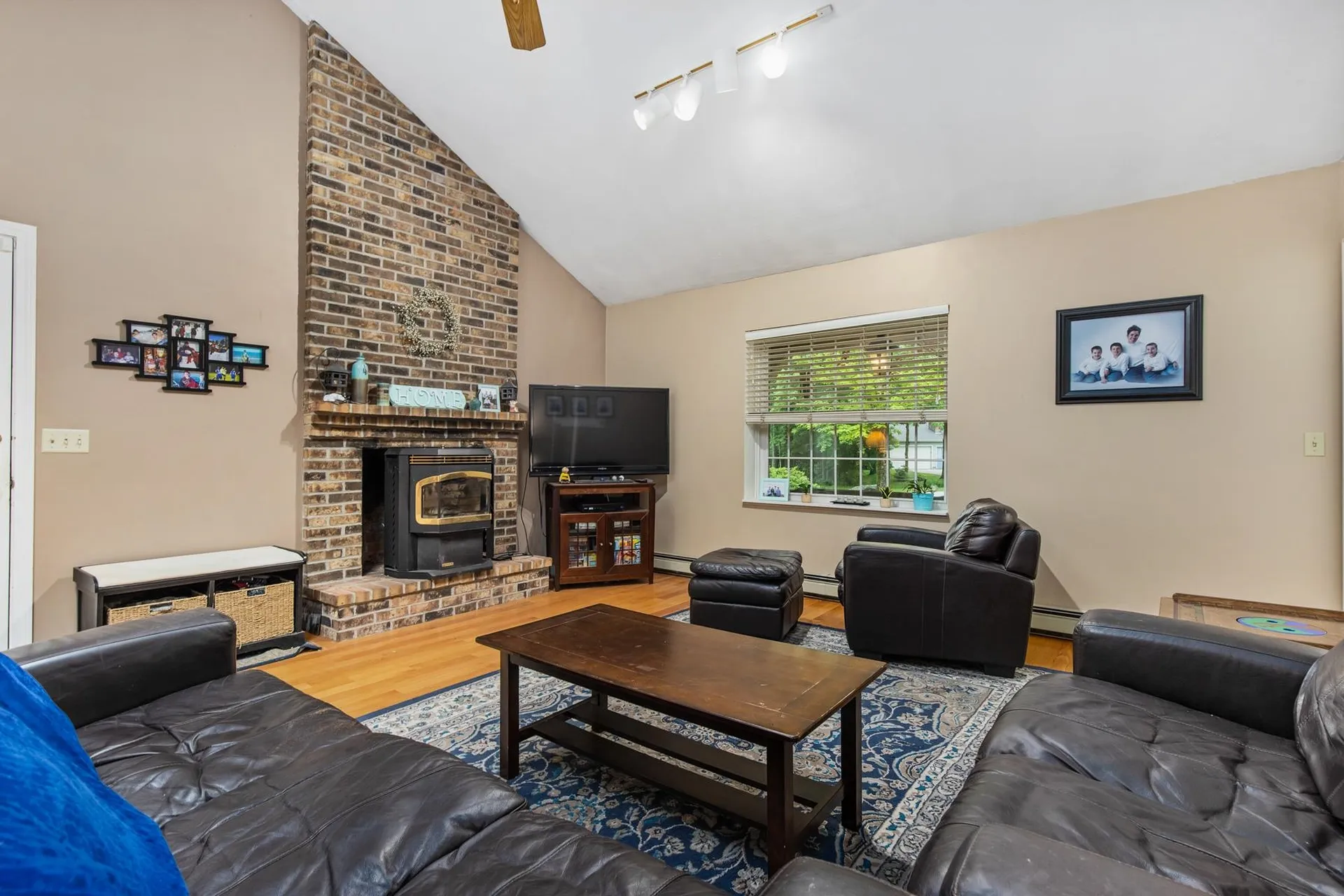 24 Stowecroft Drive Hampton NH 03842