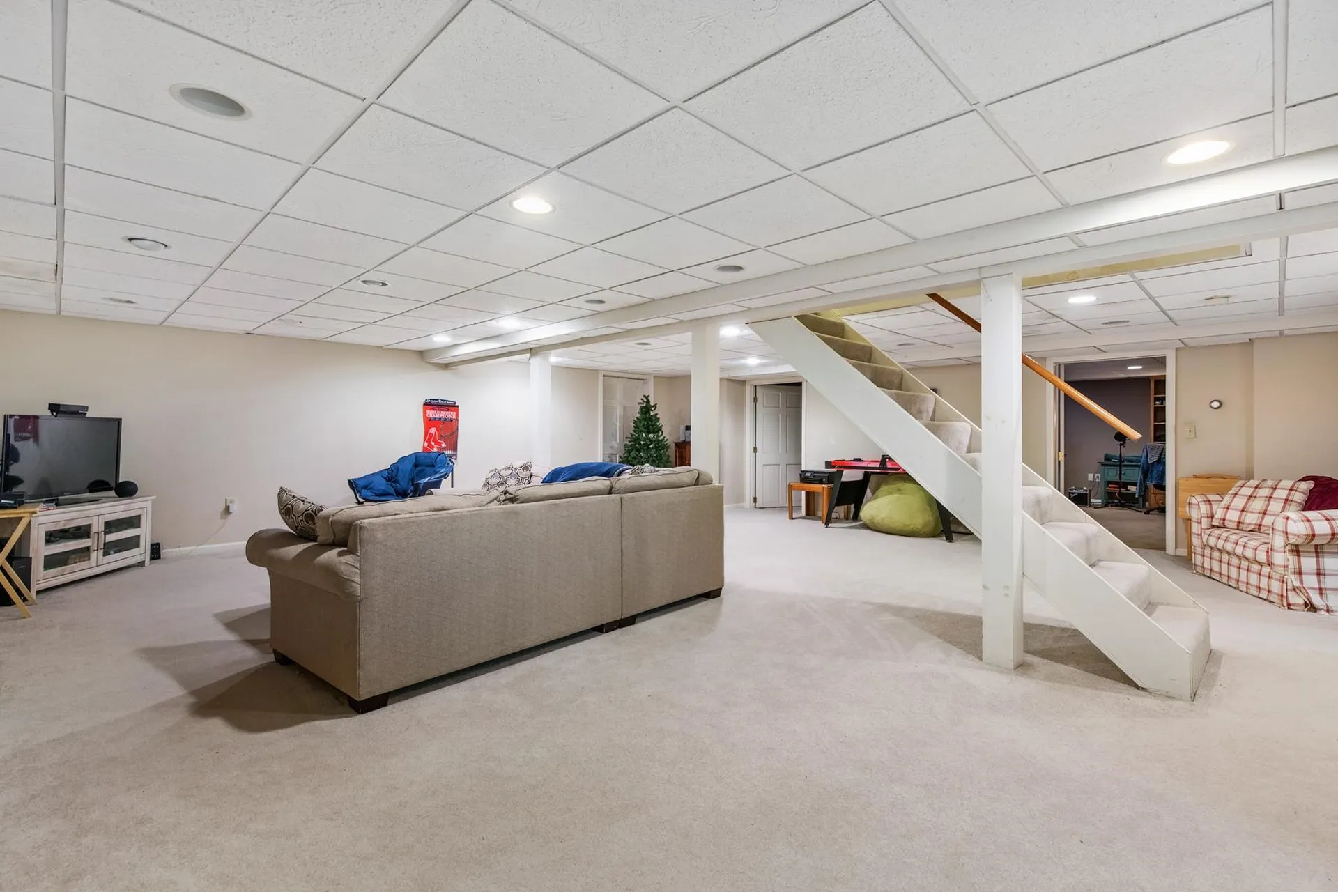 24 Stowecroft Drive Hampton NH 03842