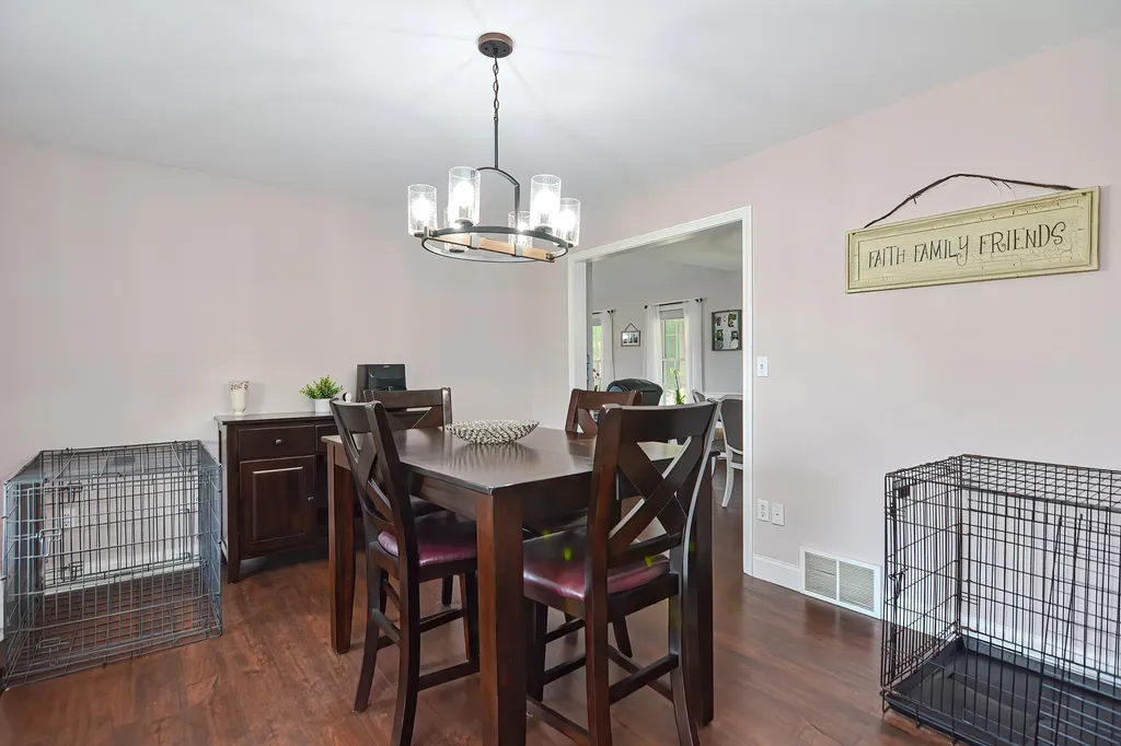 184 South Road Londonderry NH 03053