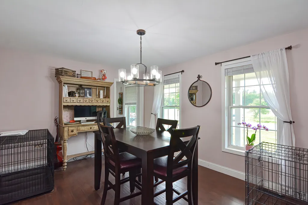 184 South Road Londonderry NH 03053