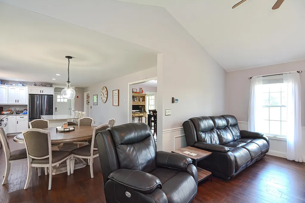 184 South Road Londonderry NH 03053