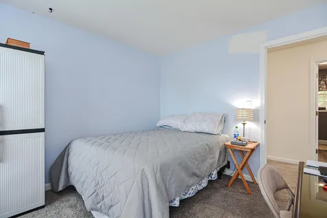 184 South Road Londonderry NH 03053