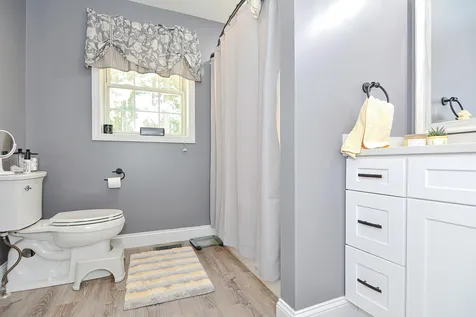 184 South Road Londonderry NH 03053
