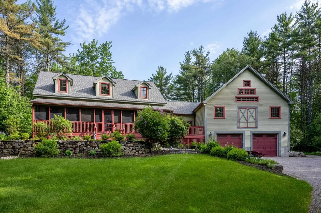34 Mirror Lake Drive Tuftonboro NH 03816