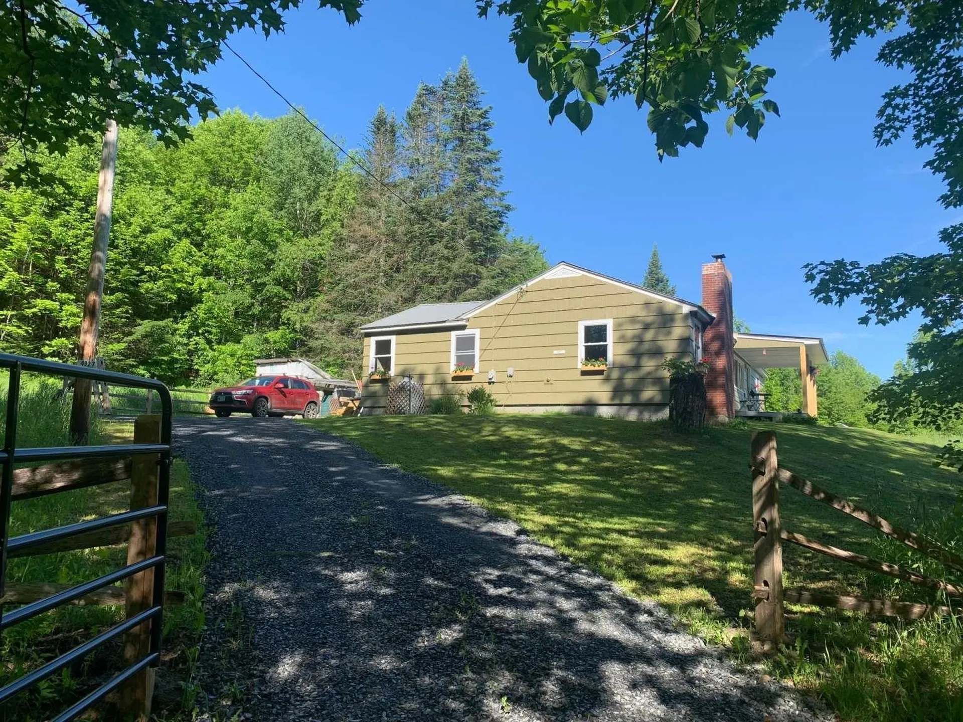 4927 Maplewood Road Corinth VT 05086