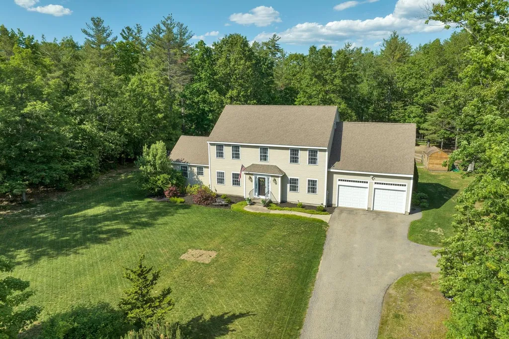 31 Red Fox Lane Barrington NH 03825