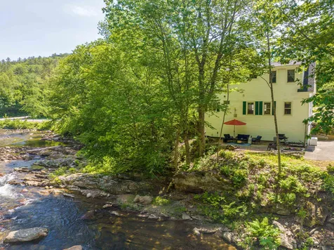 1217 Nh Route 175 Campton NH 03223