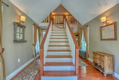 1217 Nh Route 175 Campton NH 03223