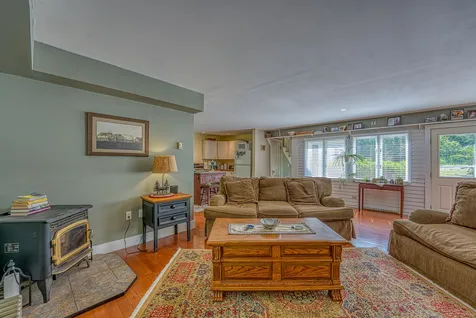1217 Nh Route 175 Campton NH 03223