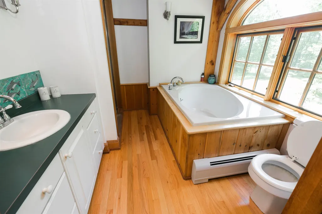 30 Thurston Pond Road Deerfield NH 03037