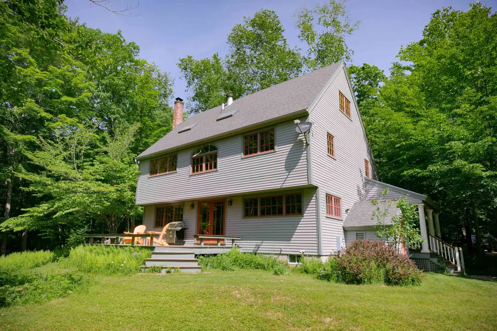 30 Thurston Pond Road Deerfield NH 03037