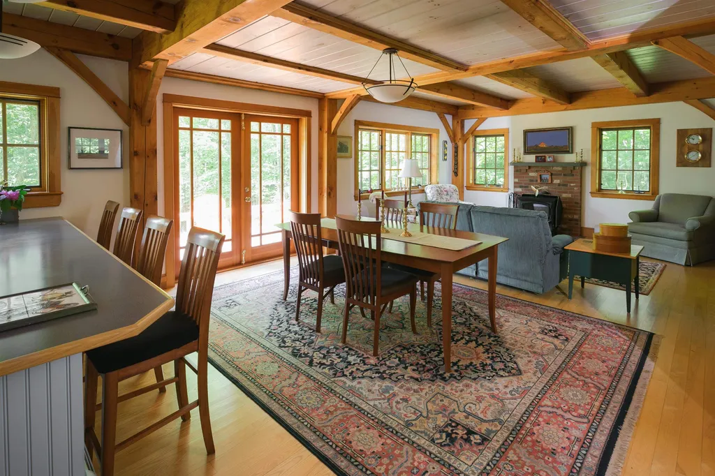 30 Thurston Pond Road Deerfield NH 03037