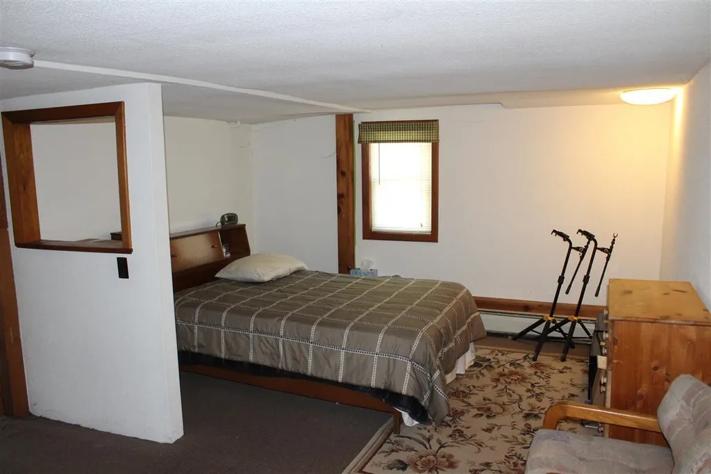 96 Lafayette Street Claremont NH 03743