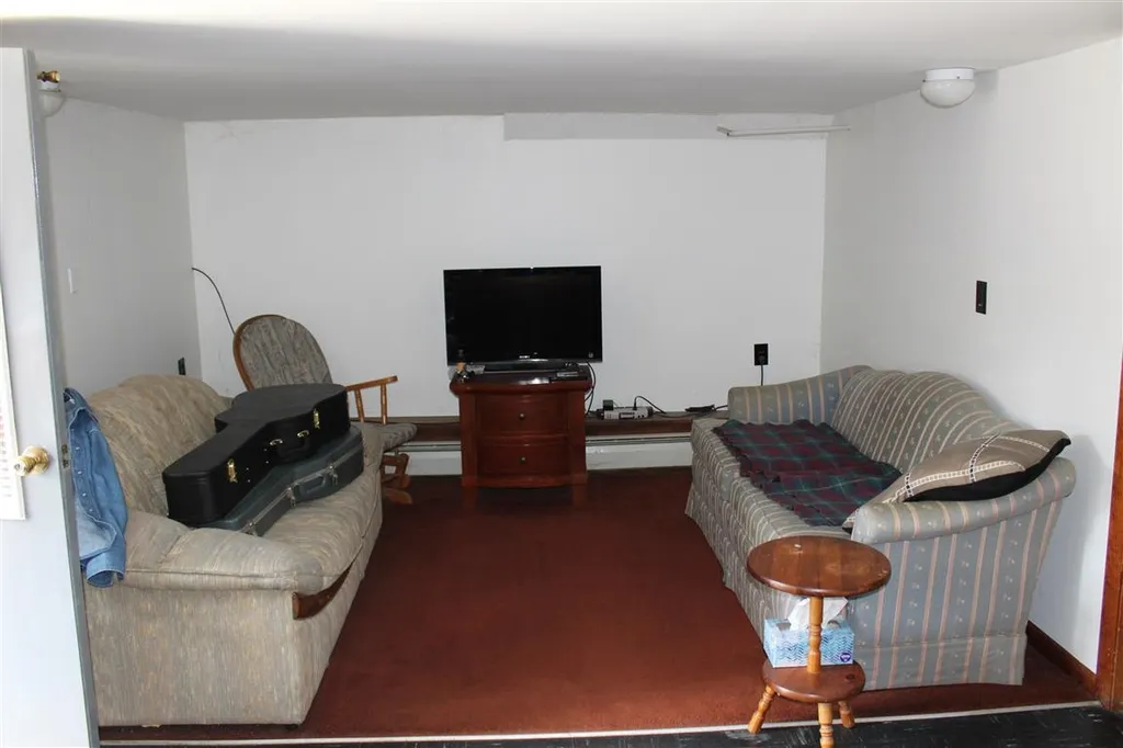 96 Lafayette Street Claremont NH 03743
