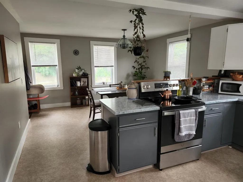 3 Giffin Street Keene NH 03431