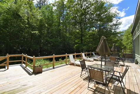 17 Seasons At Attitash Road Bartlett NH 03812