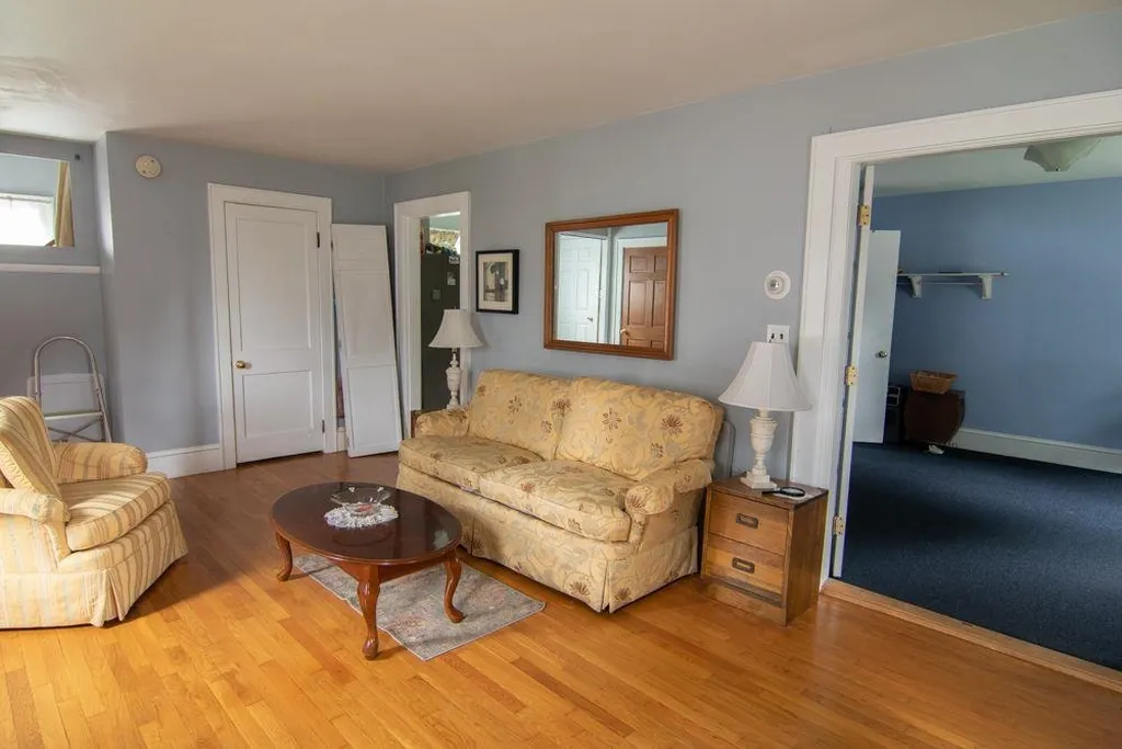 9 Birchwood Place Dover NH 03820