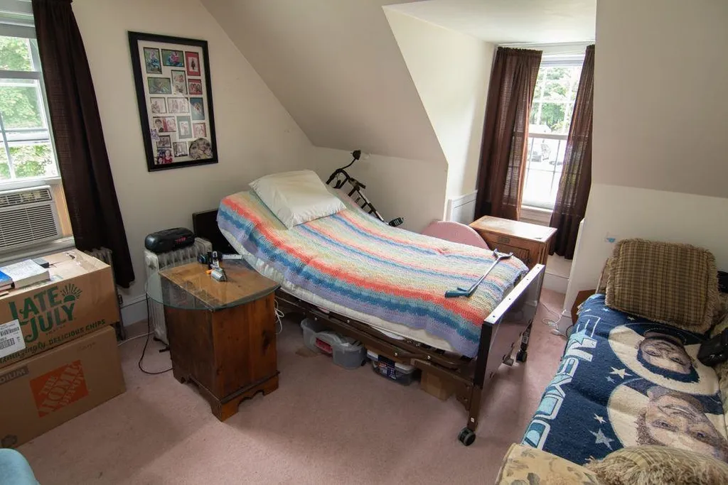 9 Birchwood Place Dover NH 03820
