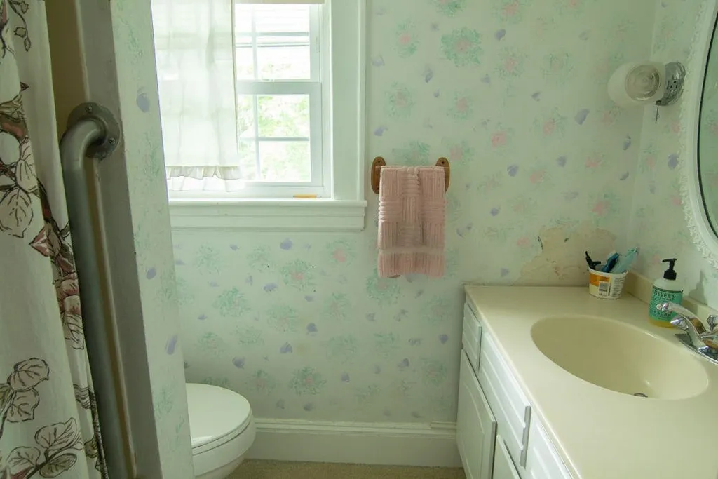 9 Birchwood Place Dover NH 03820