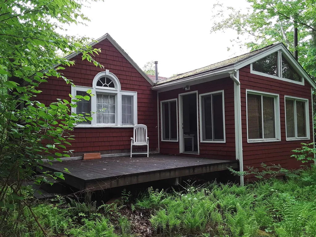 433 Nh Route 25a Wentworth NH 03282